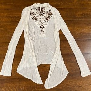 White shawl w/ lacey back